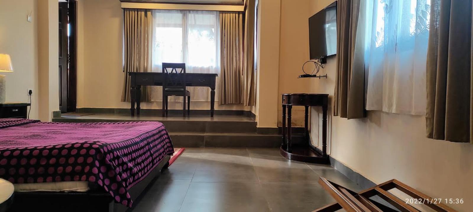 The Heritage Club - Tripura Castle Hotel And Spa 실롱 외부 사진